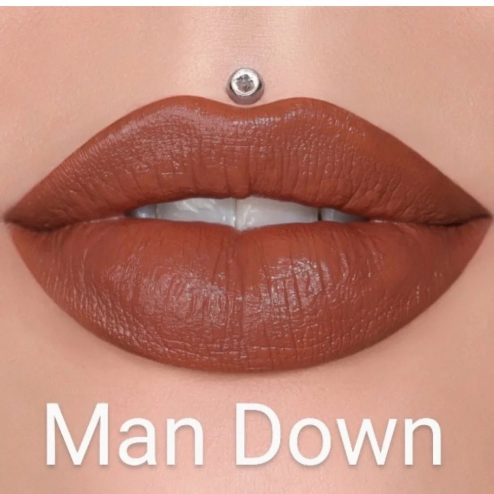 Jeffree Star Women's  Velvet‎ Lipstick - Vibrant Pink 